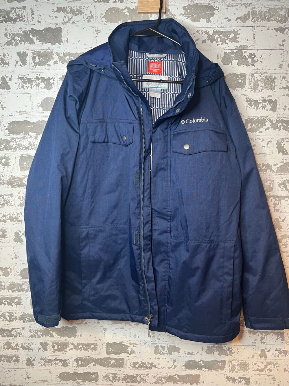 Columbia | women navy blue full zip coat with hood